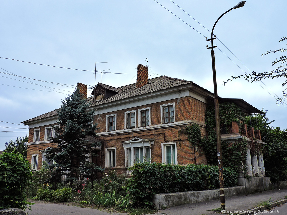 Кривой Рог, Иорданская улица, 8 Кривой Рог, Иорданская улица, 8