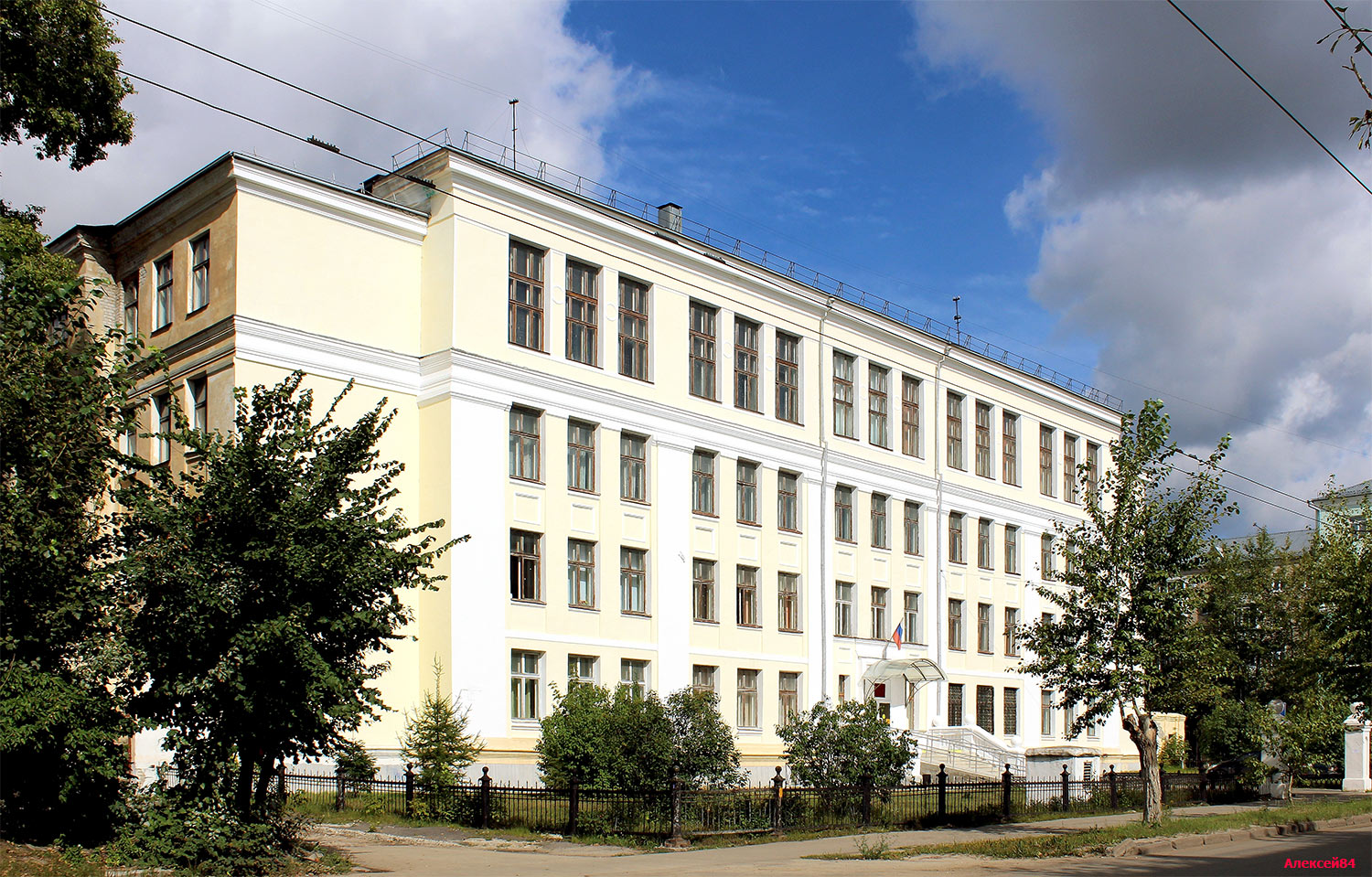 Дзержинск, Улица Грибоедова, 10