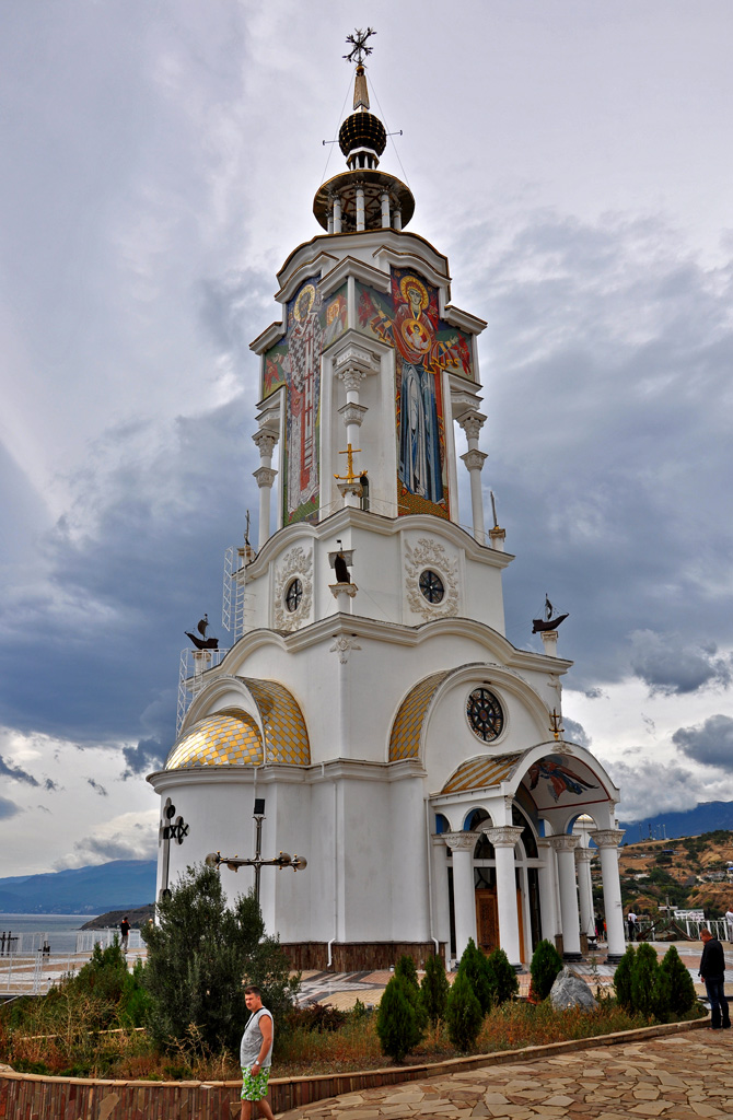 Алушта, с. Малореченское, улица Дижа, 17