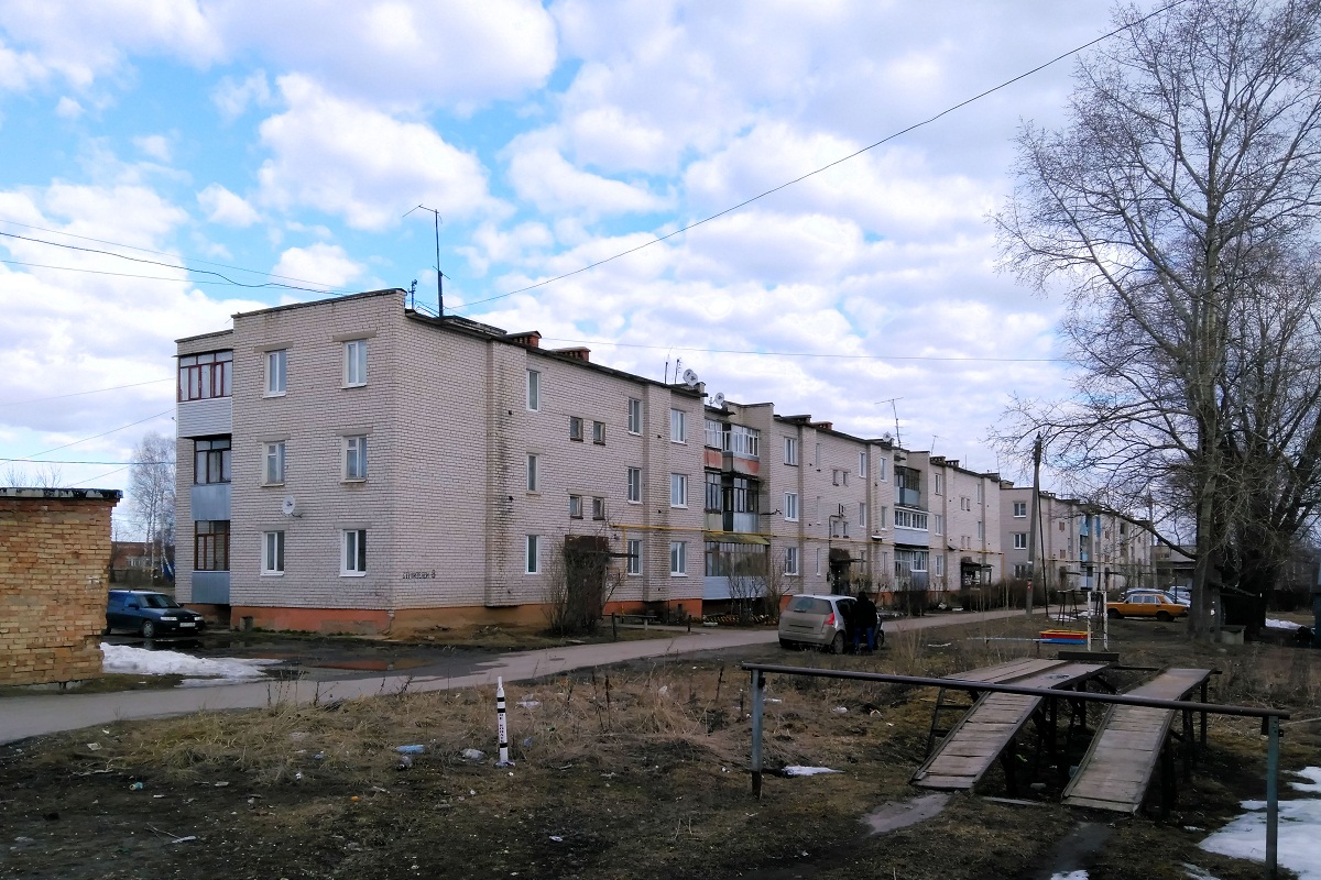 Гаврилов-Ямский район, прочие н.п., с. Шопша, улица Строителей, 8; с. Шопша, улица Строителей, 9