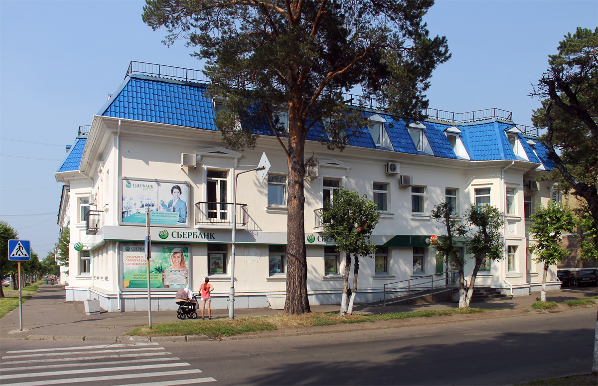 Железногорск, Октябрьская улица, 16 / Школьная улица, 29