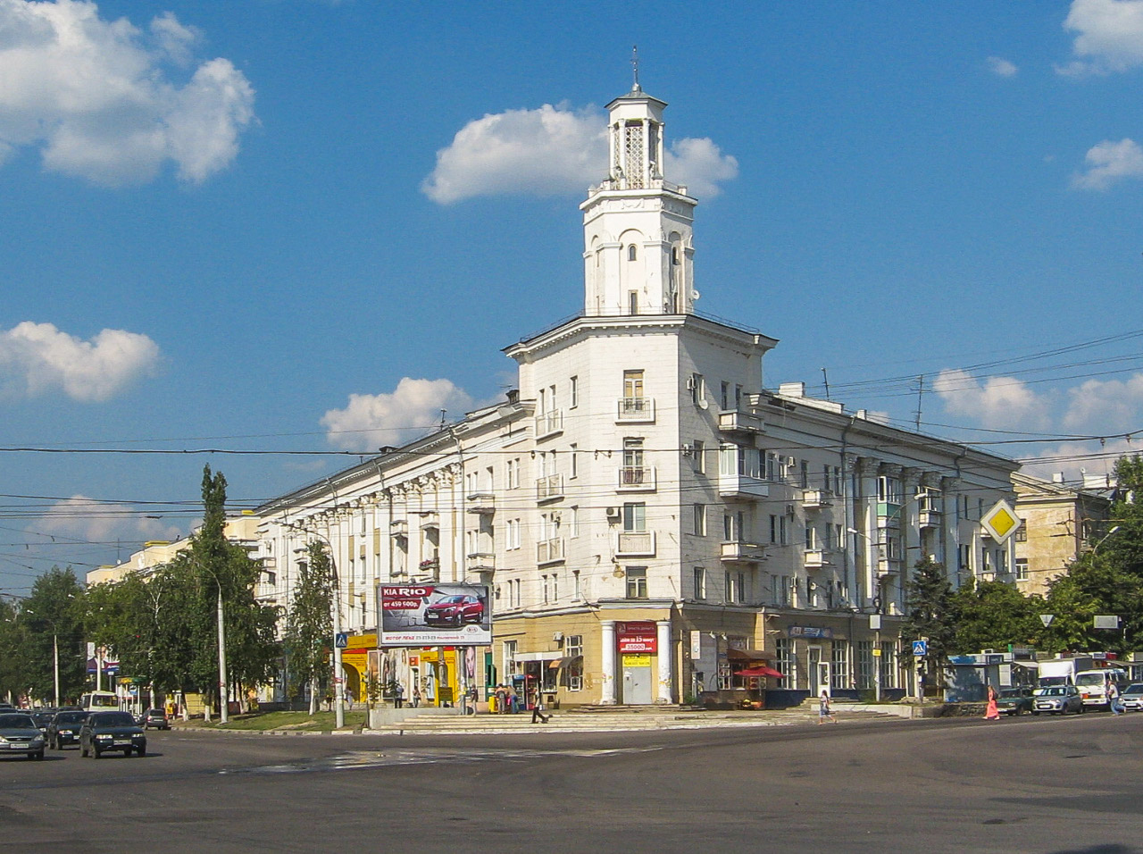 Воронеж, Улица Героев Стратосферы, 1