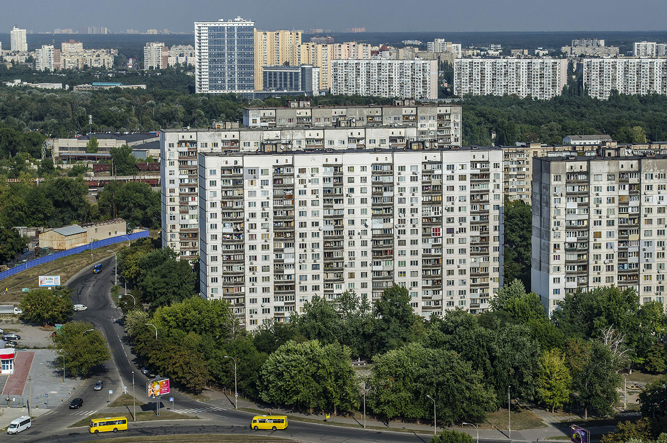 Киев, Челябинская улица, 17; Челябинская улица, 19