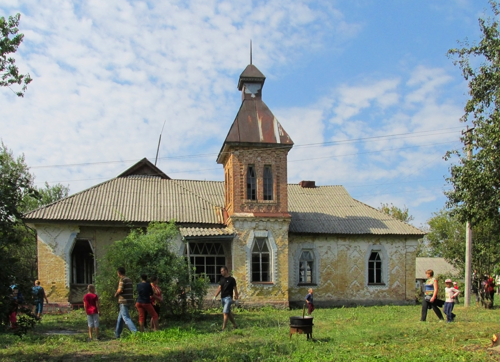 Чернухинский район, прочие н.п., С. Харсики, Улица Полковника Харсики, 43