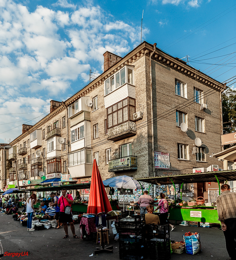 Ровно, Улица Гетмана Полуботка, 6