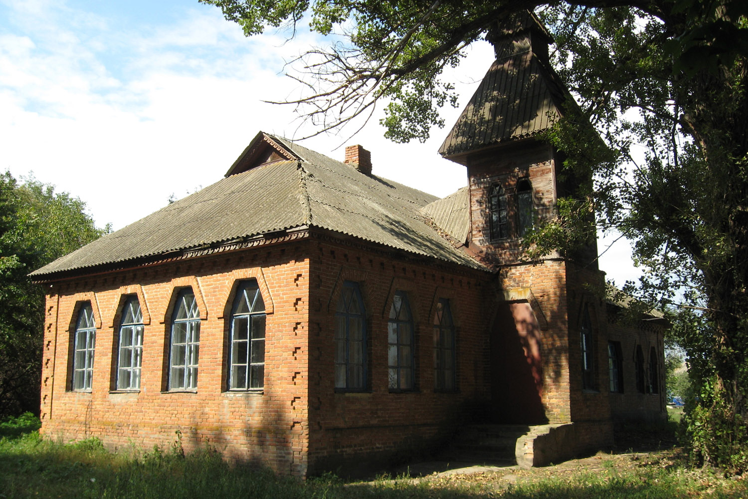 Чернухинский район, прочие н.п., С. Синяковщина, Центральная улица, 13А