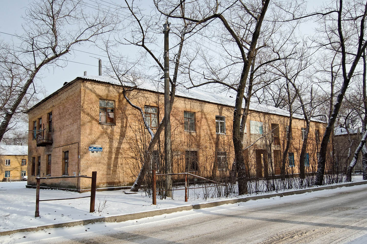 Воронеж, Ленинградская улица, 64А
