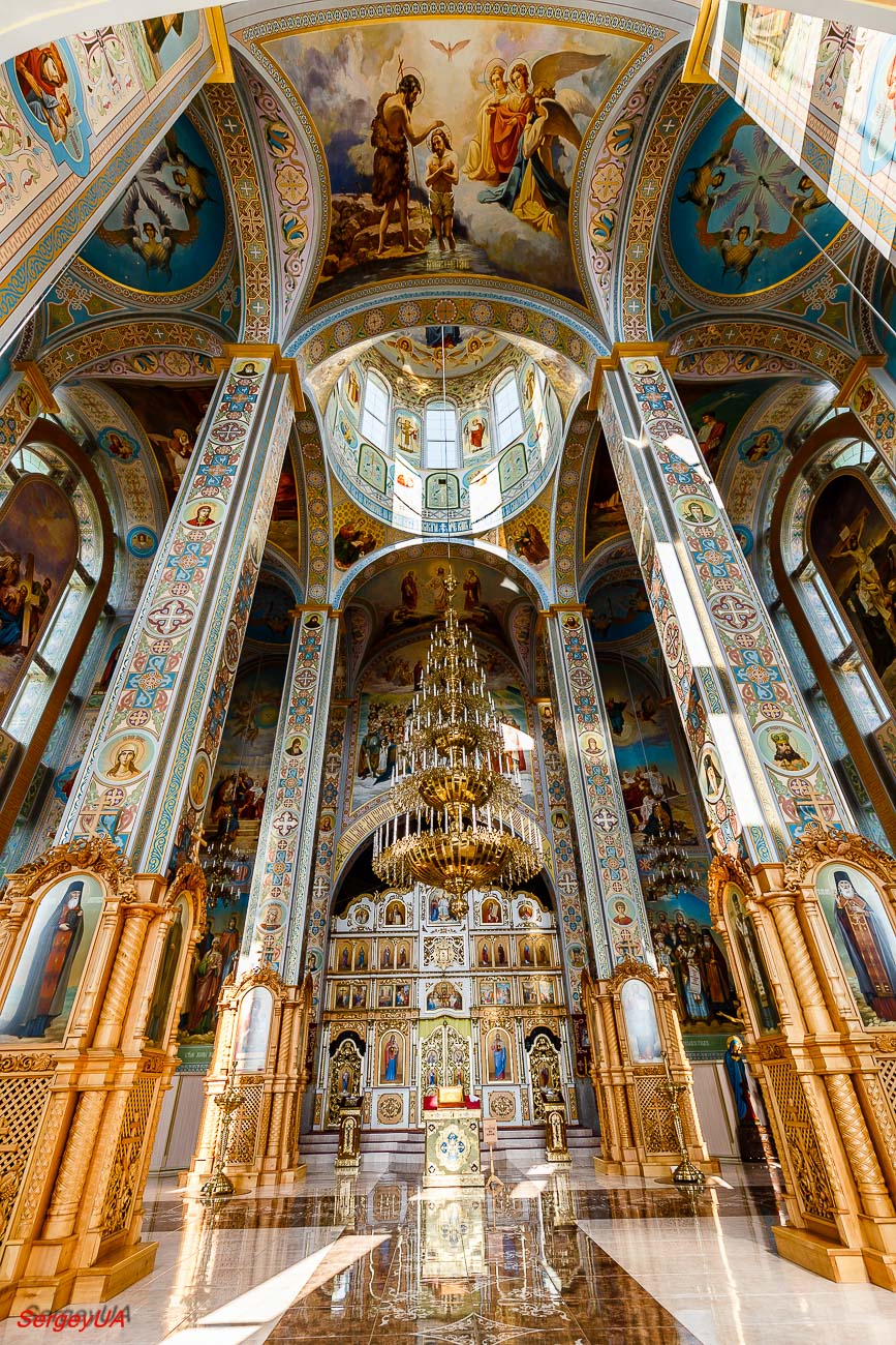 Мукачевский район, прочие н.п., С. Лавки, Монастырская улица, 1
