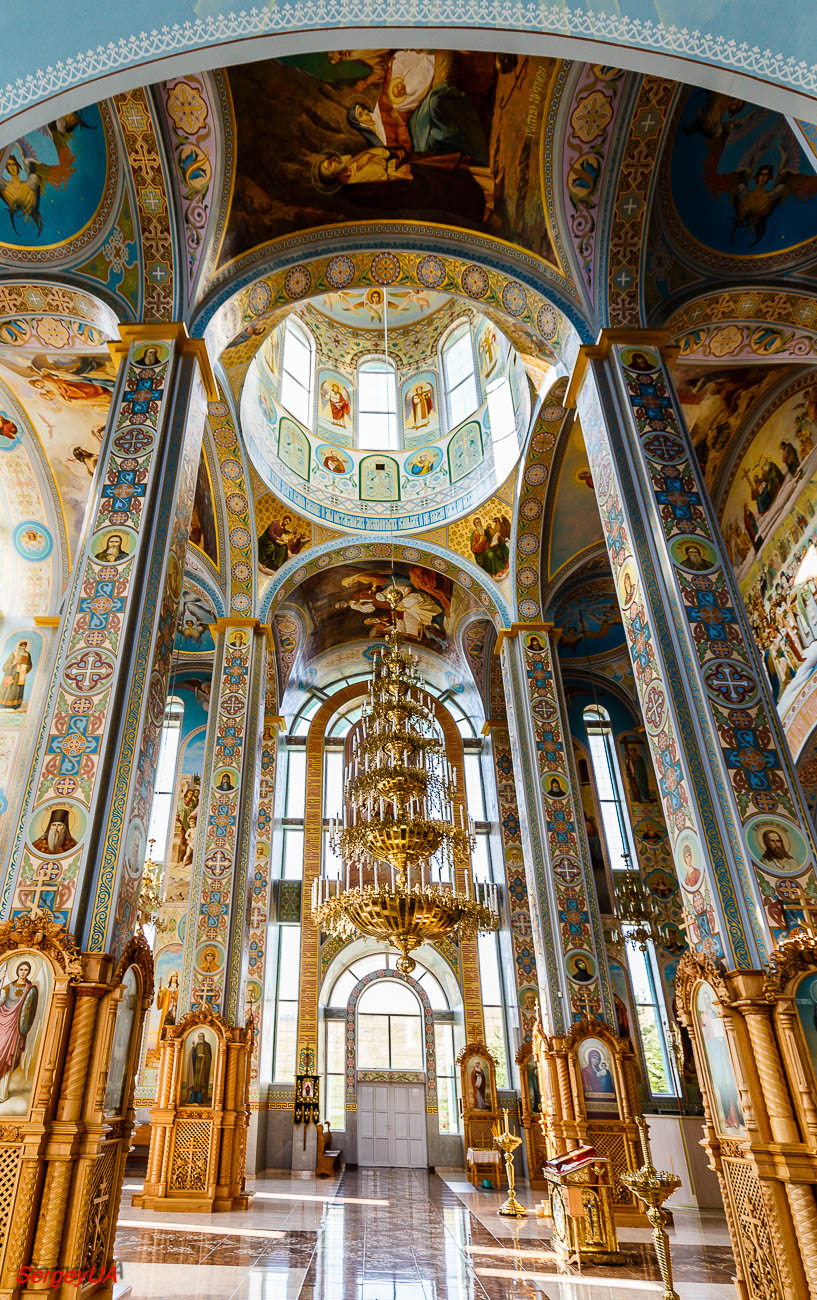 Мукачевский район, прочие н.п., С. Лавки, Монастырская улица, 1