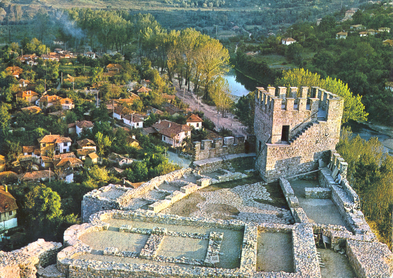 Велико-Тырново, Площад Цар Асен I, (?)