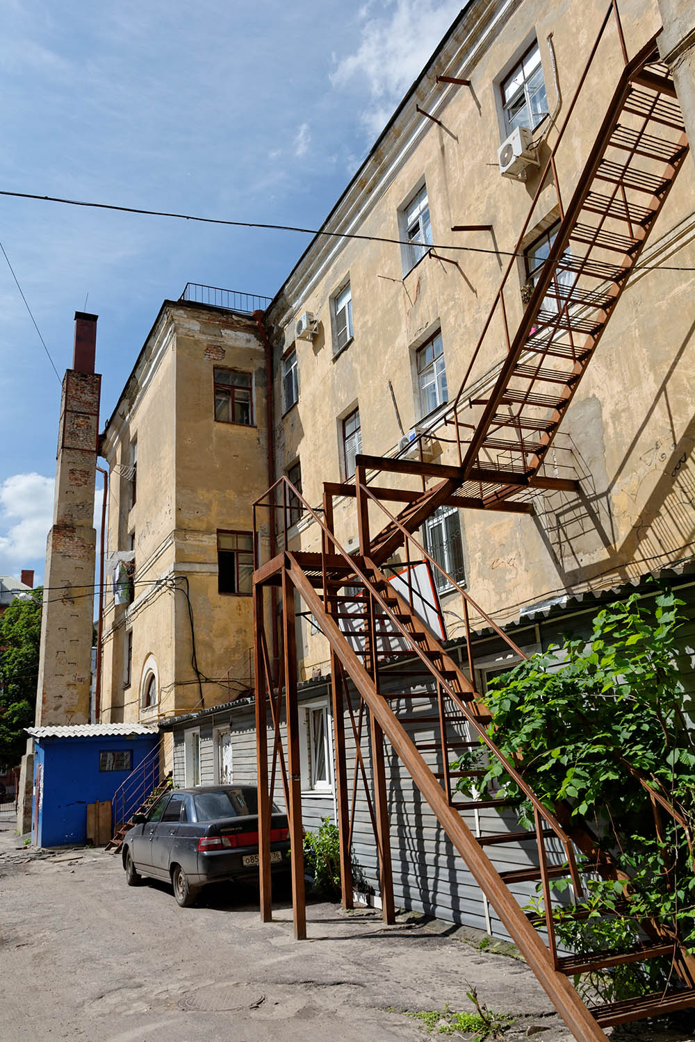 Воронеж, Улица Комиссаржевской, 15