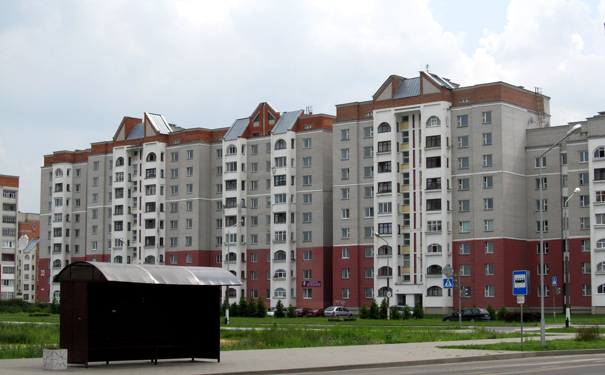 Пинск, Проспект Жолтовского, 35; Проспект Жолтовского, 33
