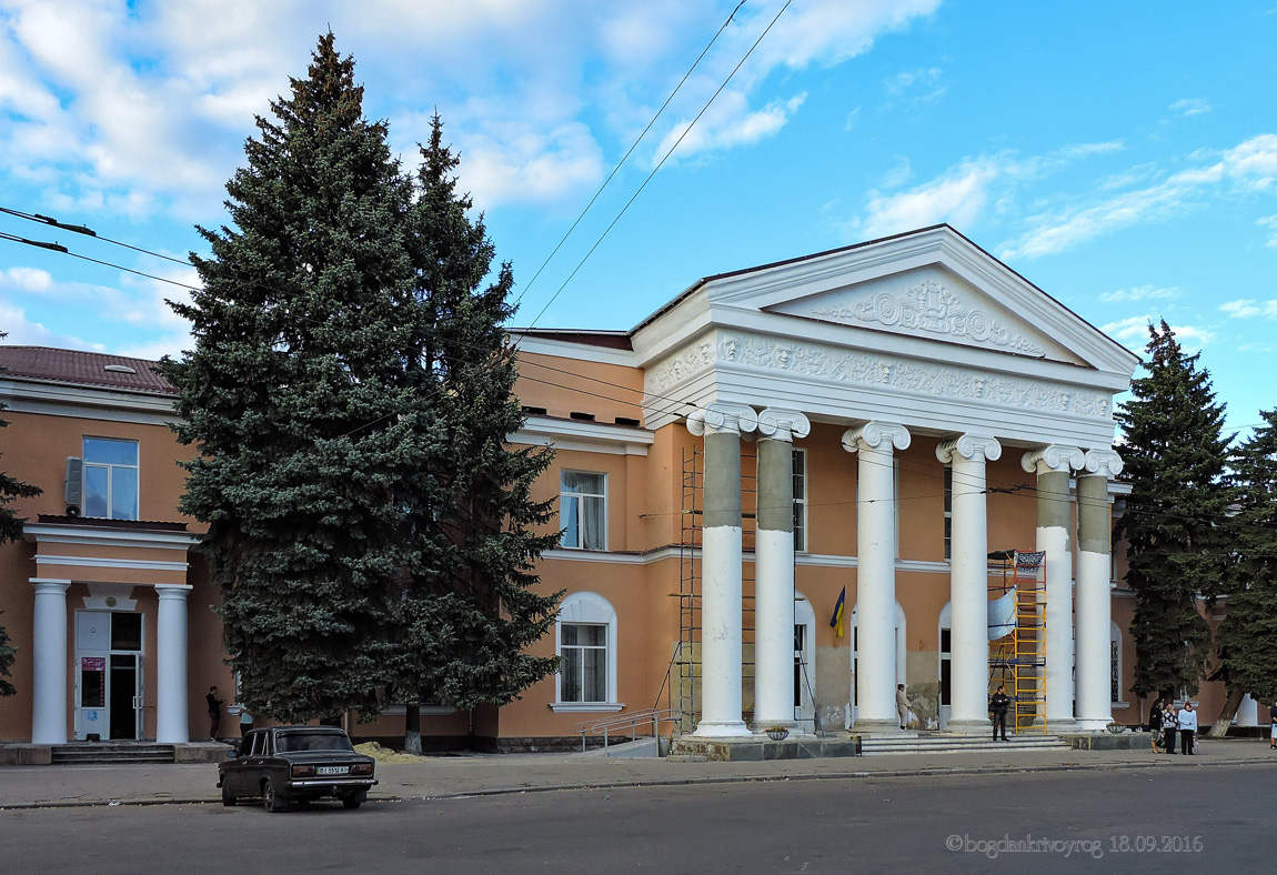 Полтава, Площадь Славы, 3