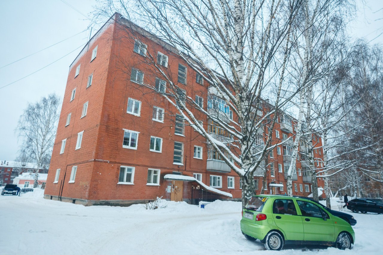 Глазов, Улица Тани Барамзиной, 9