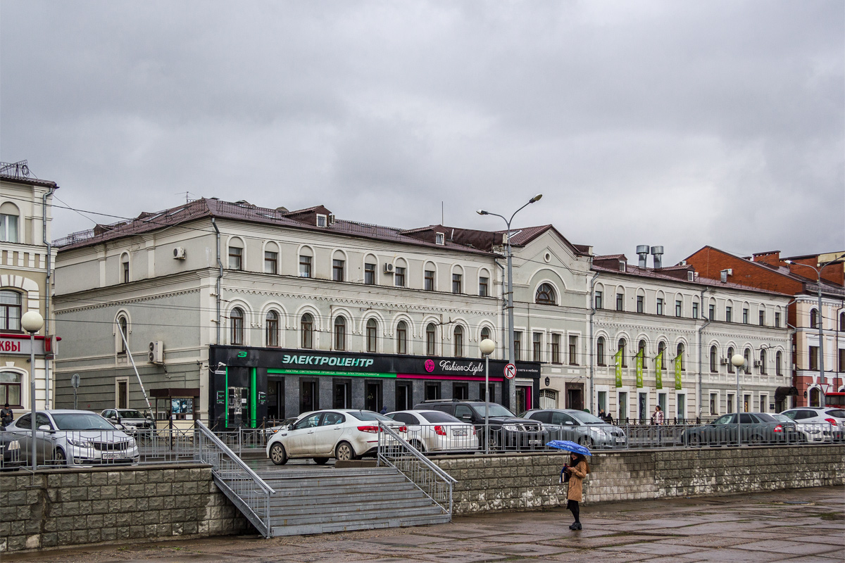 Казань, Московская улица, 13А; Московская улица, 15
