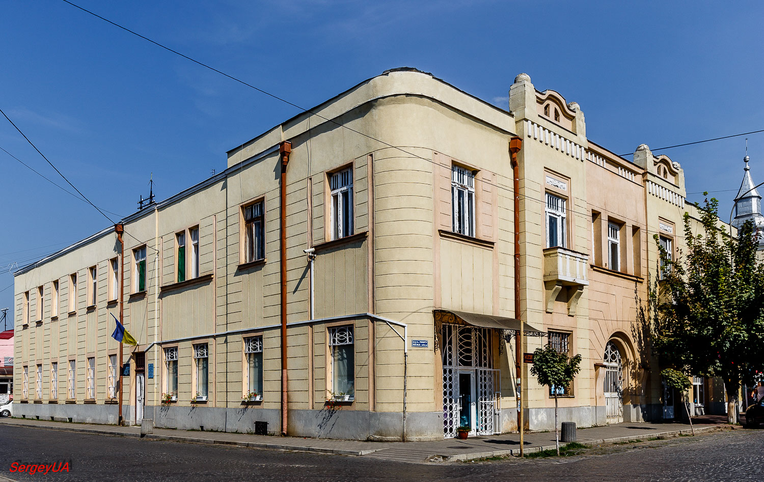 Виноградов, Улица Мира, 16
