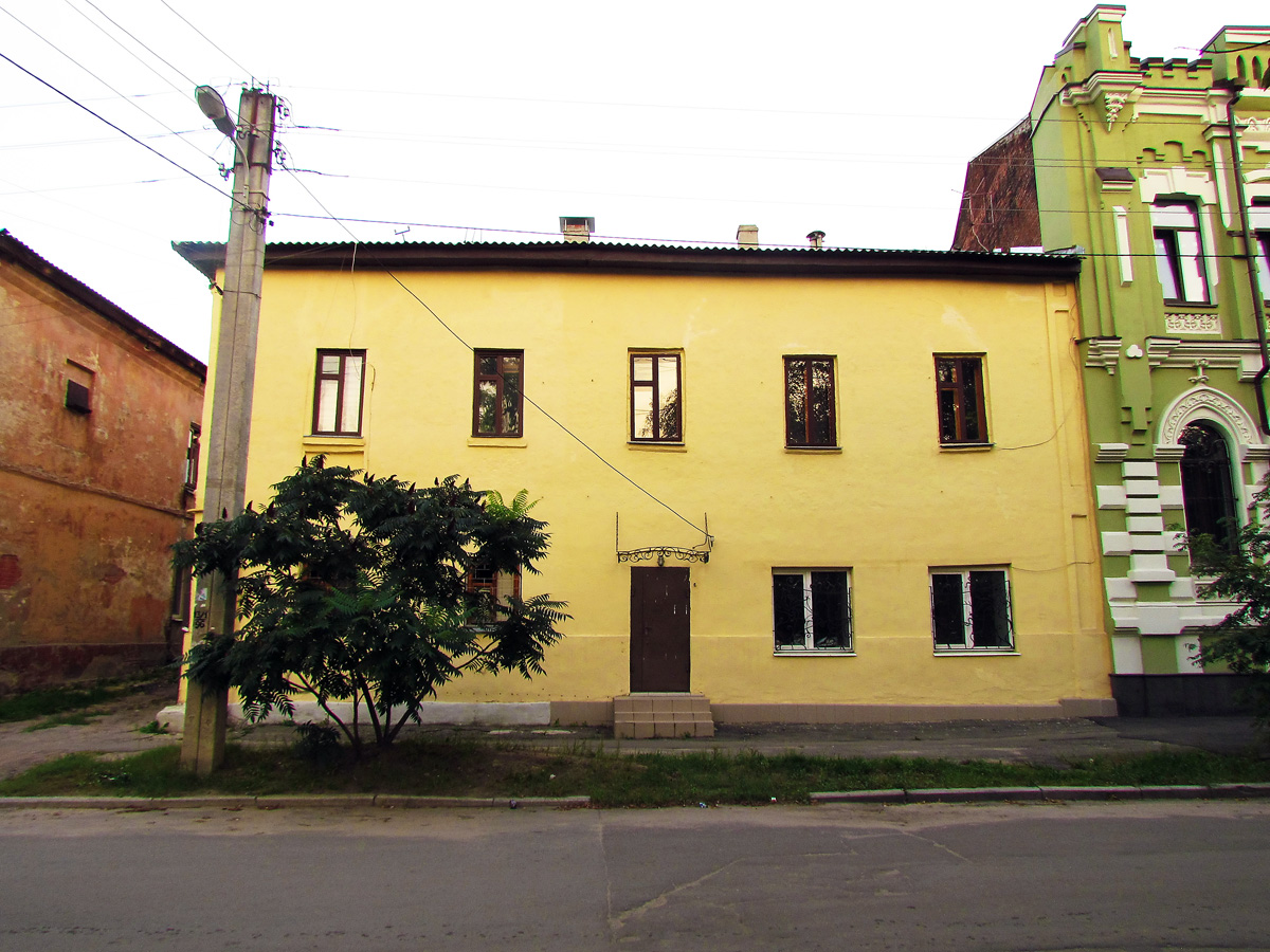 Харьков, Площадь Фейербаха, 12*