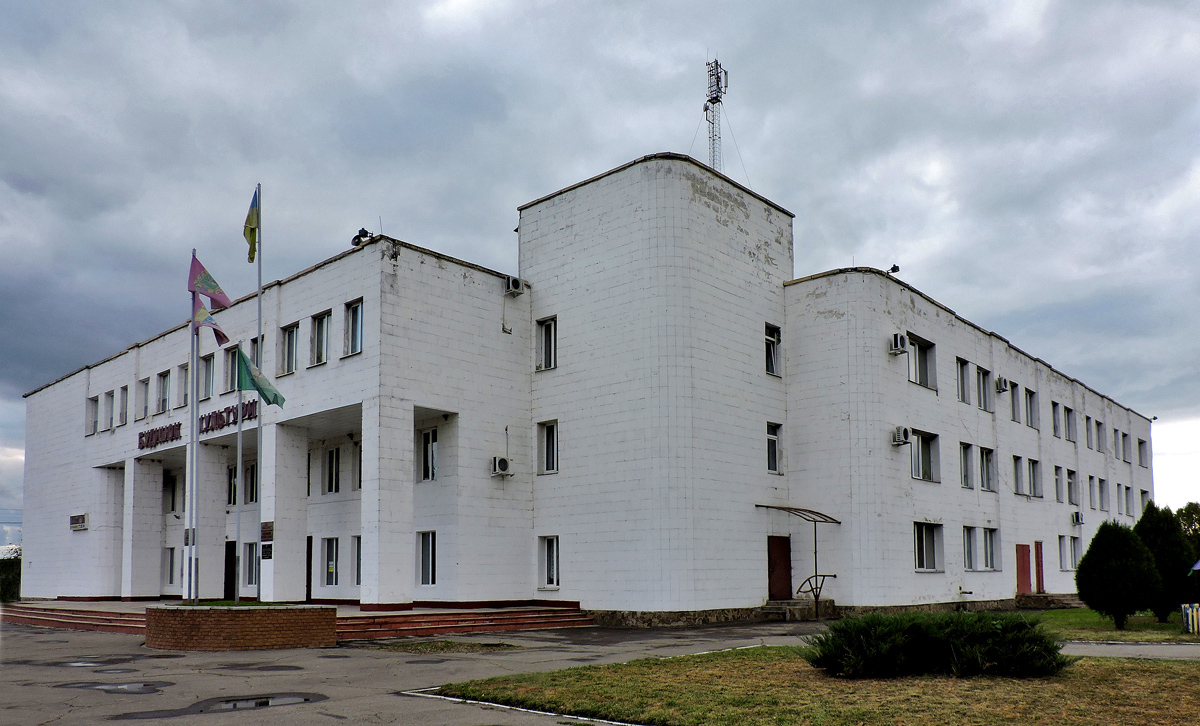 Дергачі, Площадь Победы, 1