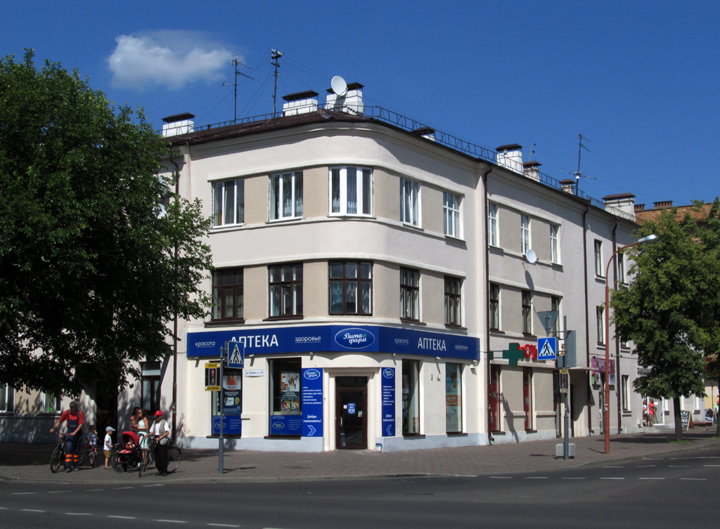 Брэст, Улица Мицкевича, 2 / Улица Ленина, 12