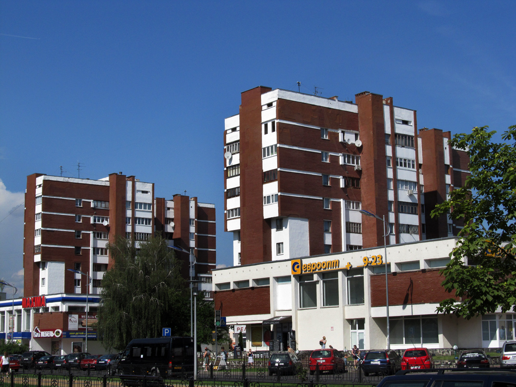 Брест, Бульвар Космонавтов, 92; Бульвар Космонавтов, 90
