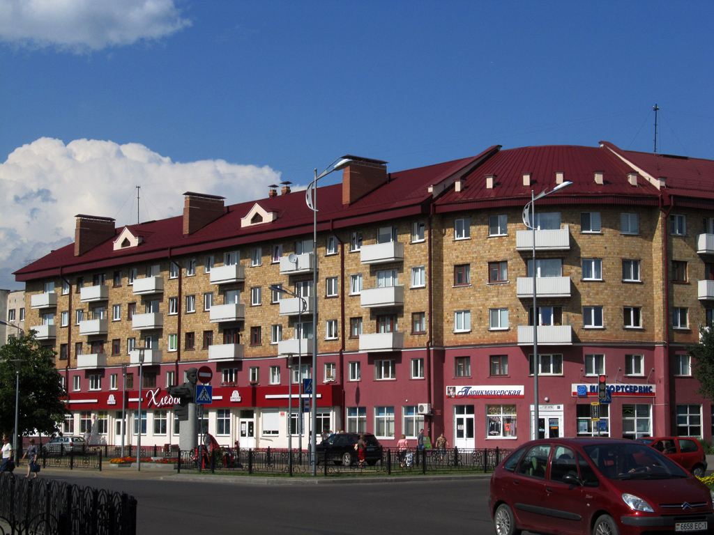 Брест, Бульвар Космонавтов, 82
