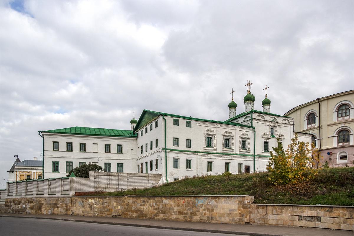 Kazan, Улица Баумана, 1