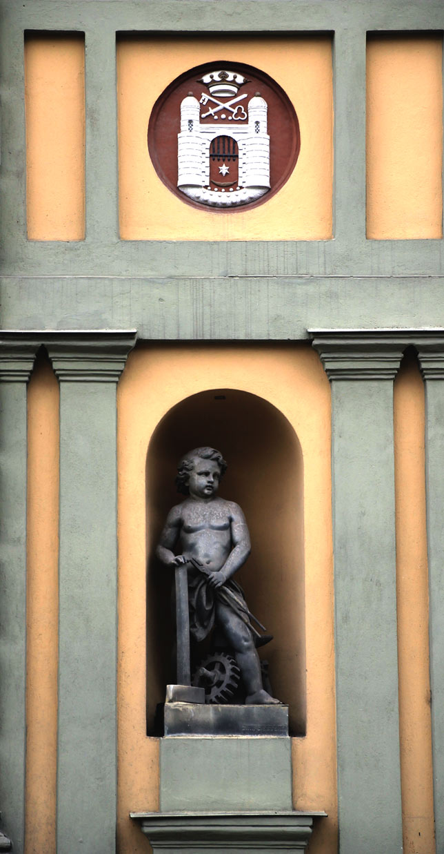 Тарту, Raekoja plats, 20