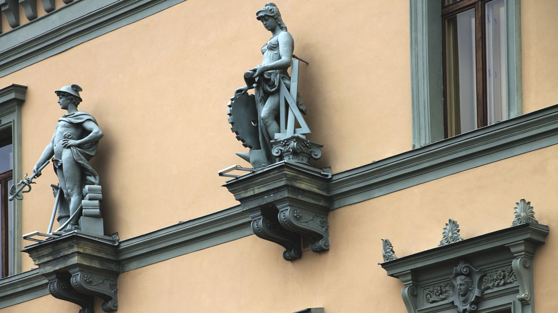 Тарту, Raekoja plats, 20