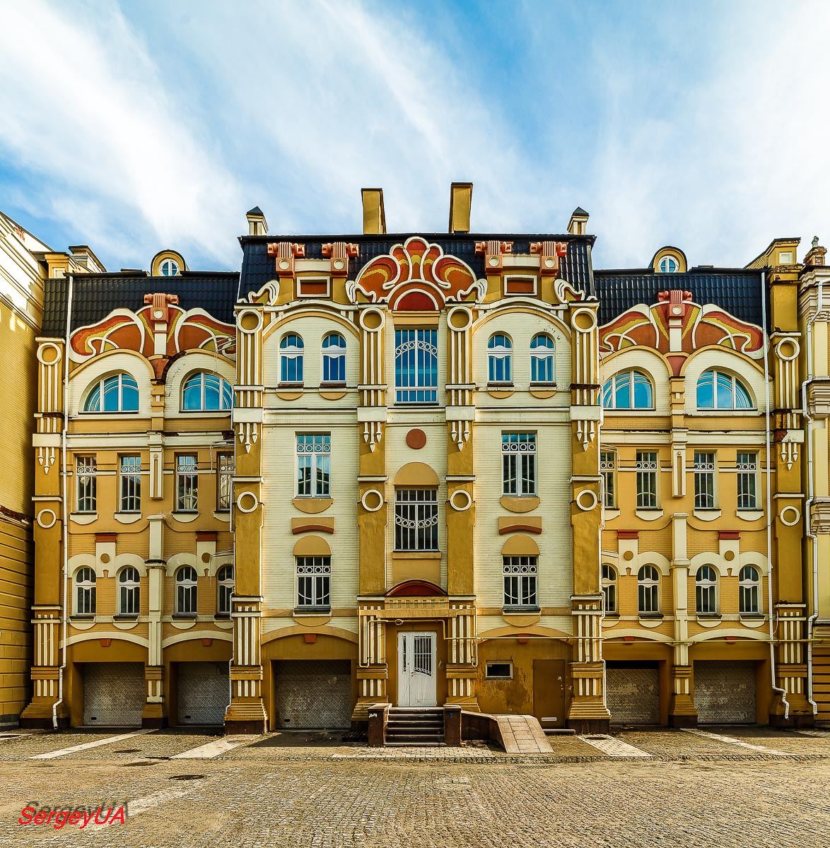 Киев, Кожемяцкая улица, 20А