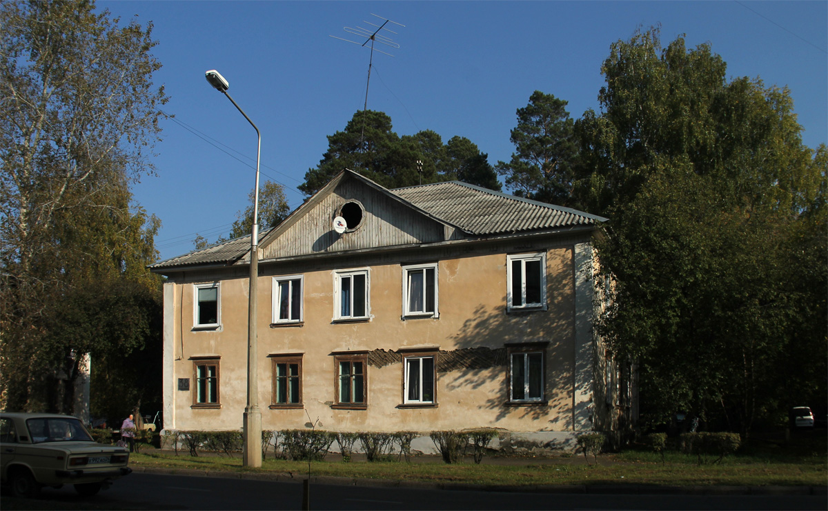 Железногорск, Комсомольская улица, 38