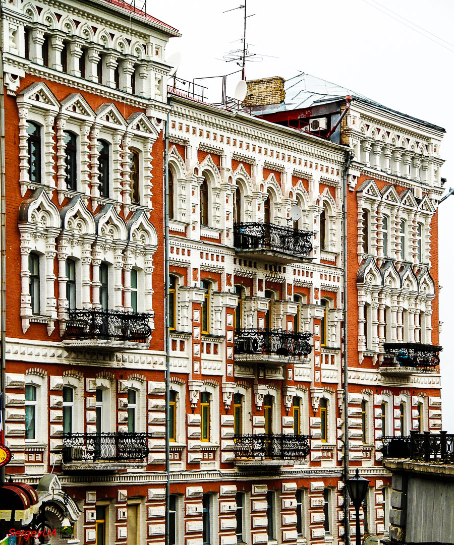 Киев, Андреевский спуск, 34