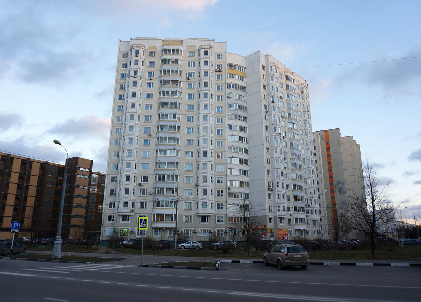 Moskwa, Улица Адмирала Лазарева, 35