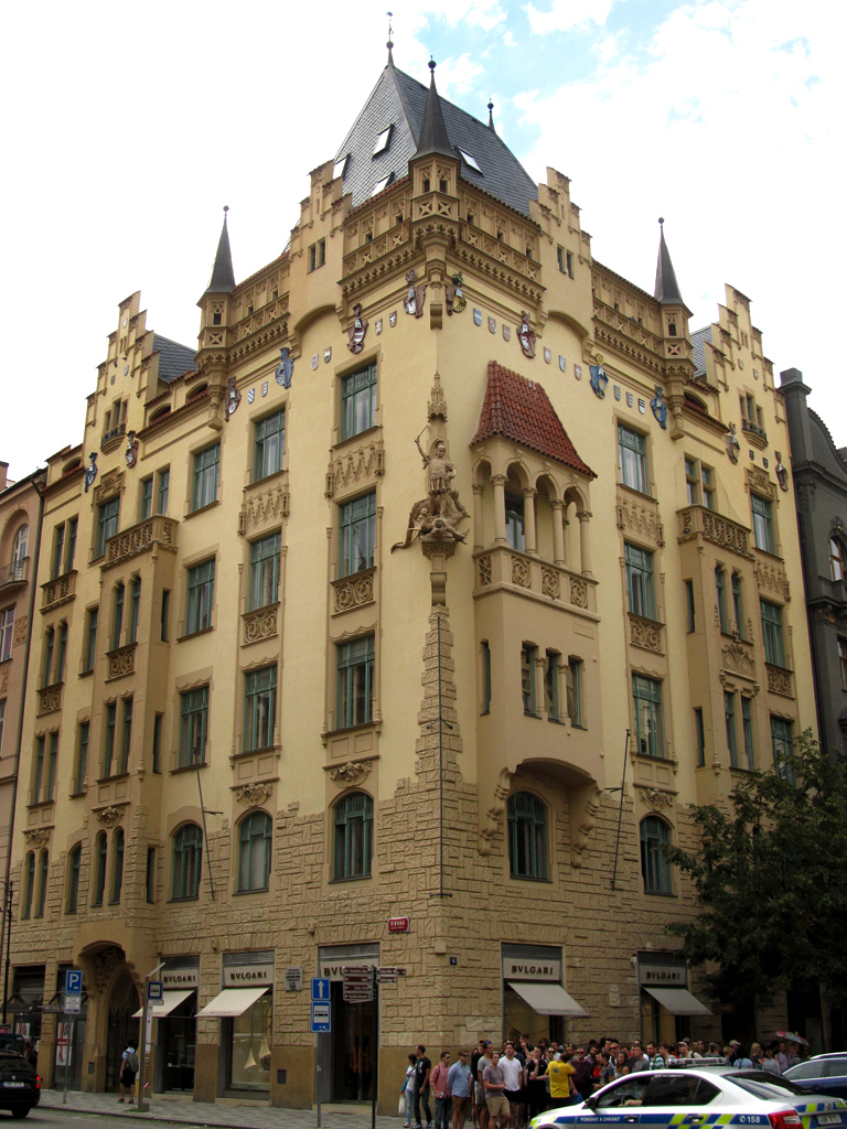 Прага, Pařížská, 15