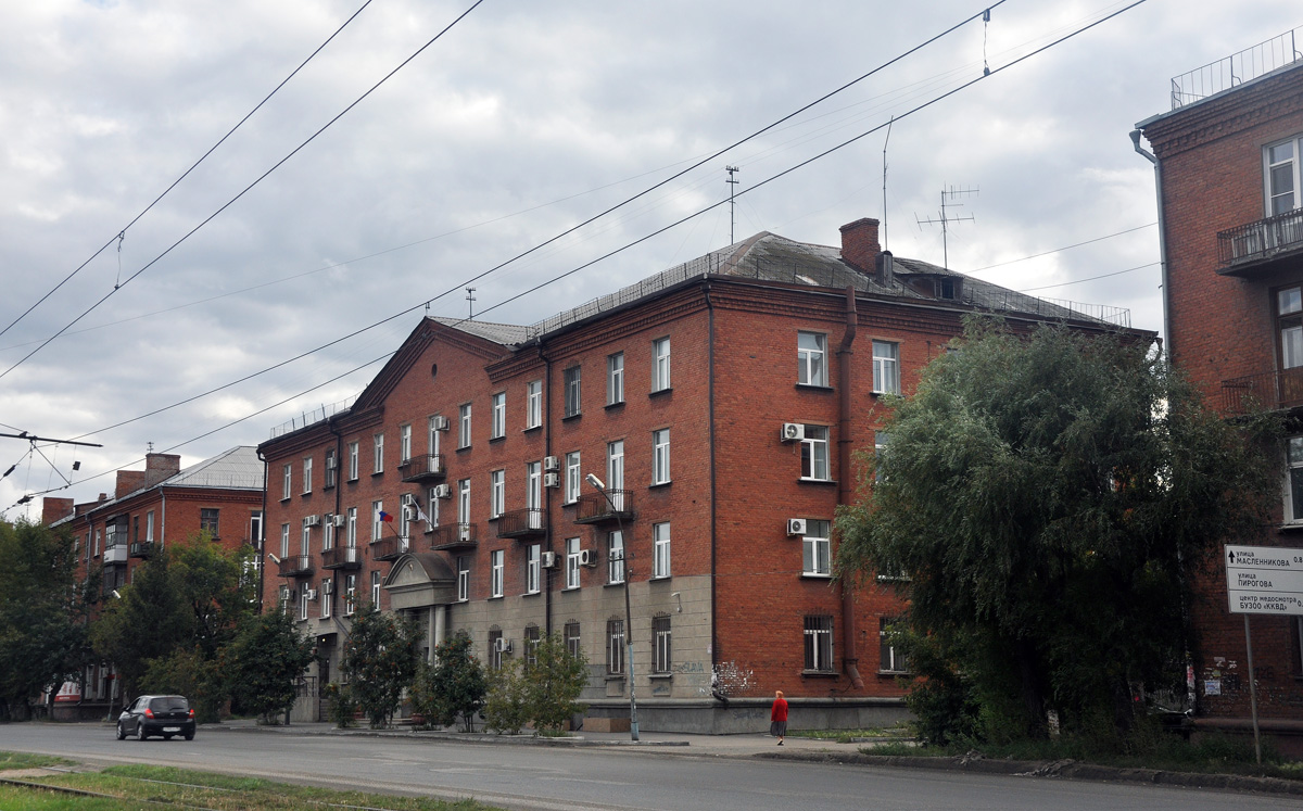 Омск, Улица Богдана Хмельницкого, 128