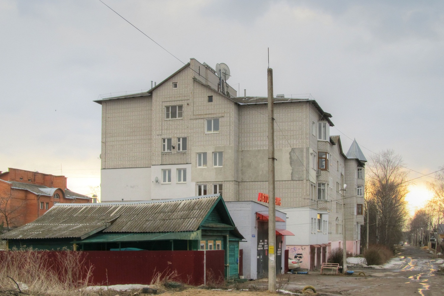 Переславль-Залесский, Трудовая улица, 5; Трудовой переулок, 12*; Трудовой переулок, 12