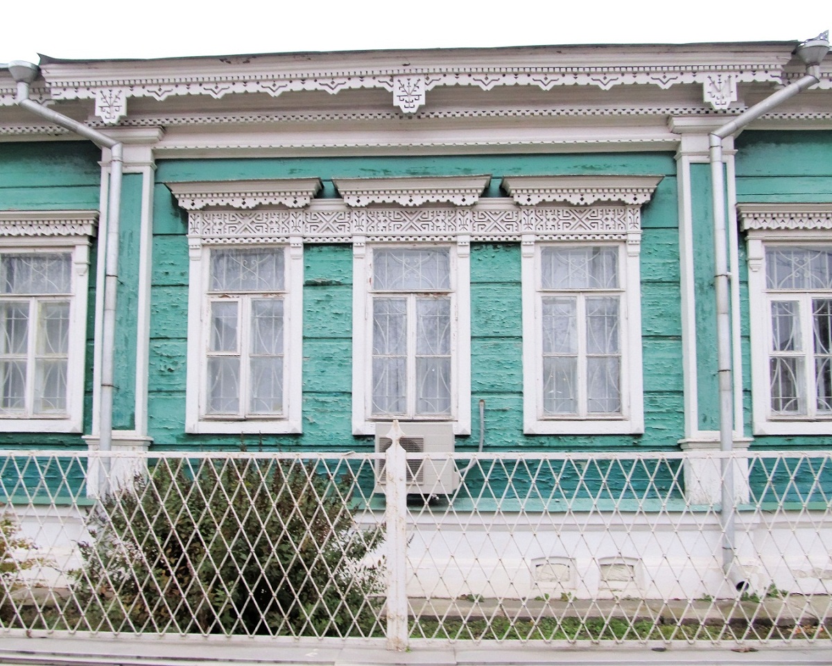 Переславль-Залесский, Советская улица, 22 (Старый корпус). Резные орнаменты (кроме наличников)