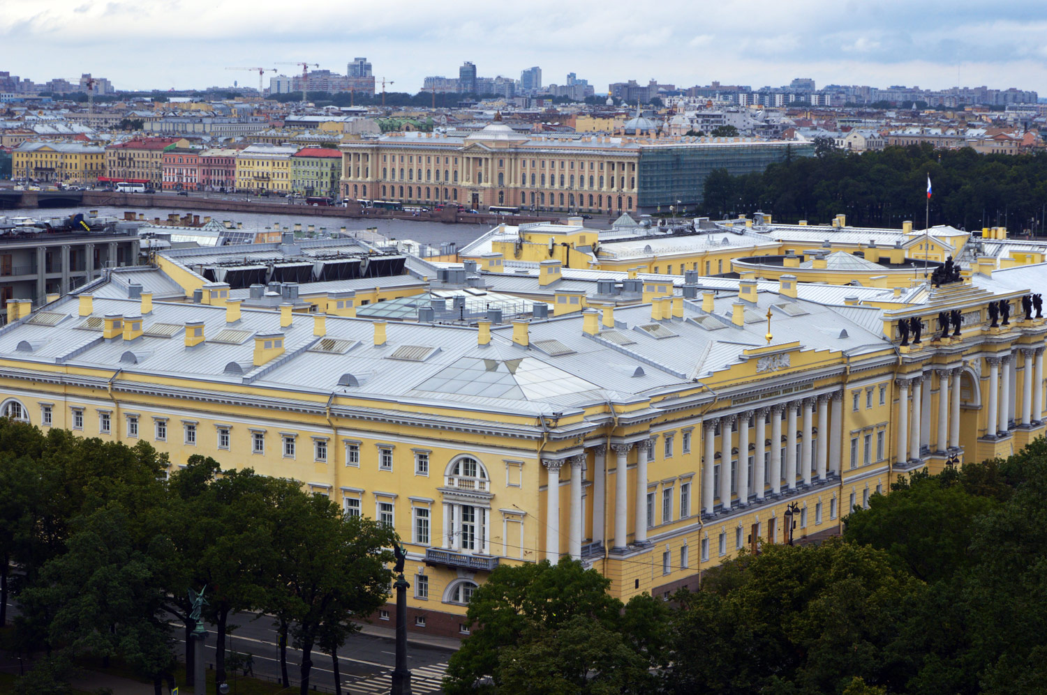 Санкт-Петербург, Сенатская площадь, 3