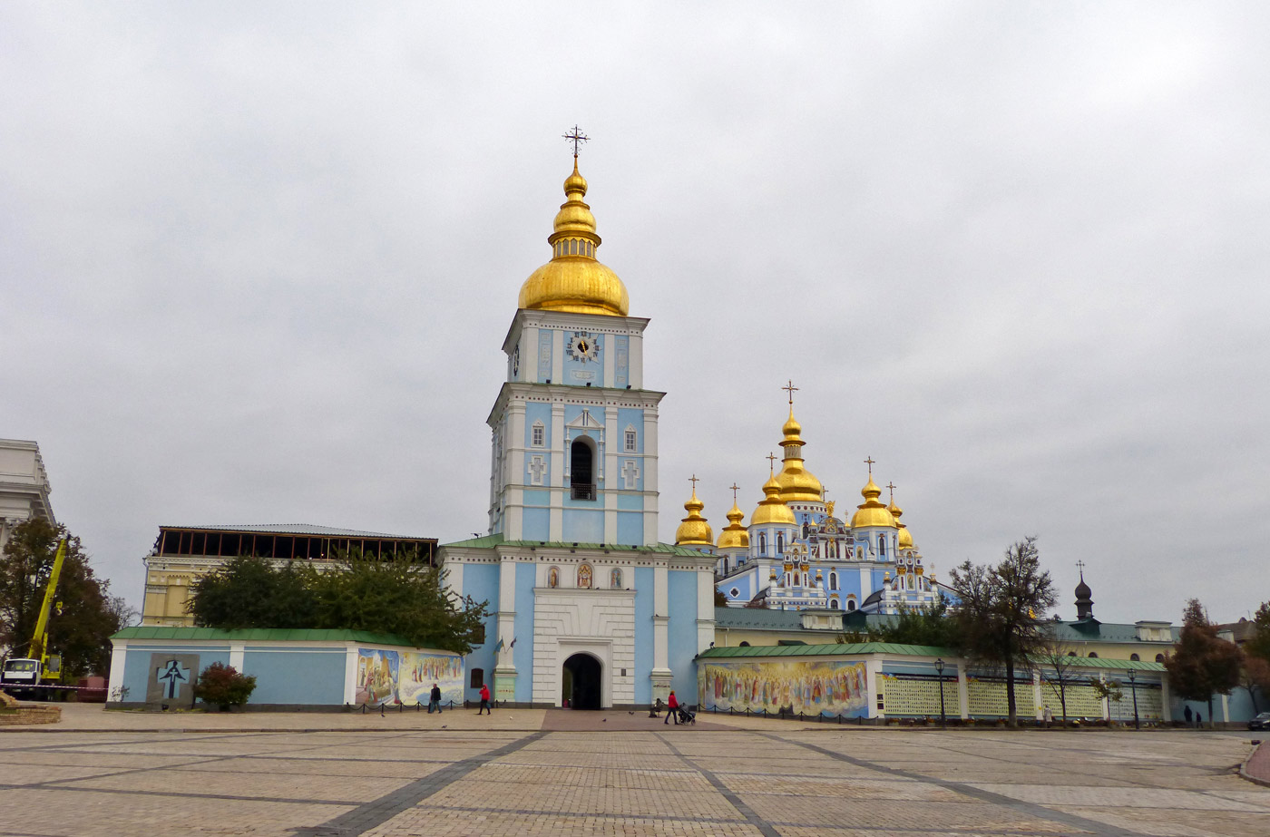 Киев, Трёхсвятительская улица, 6
