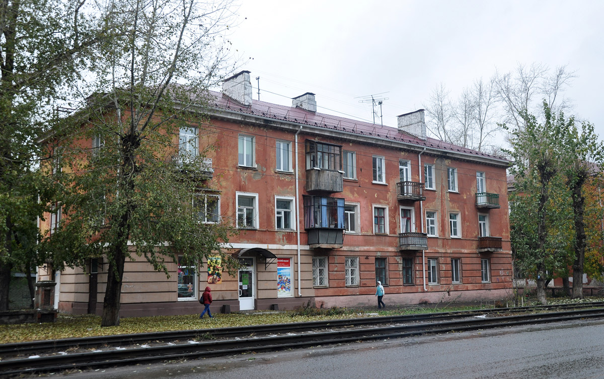 Омск, Улица Серова, 16