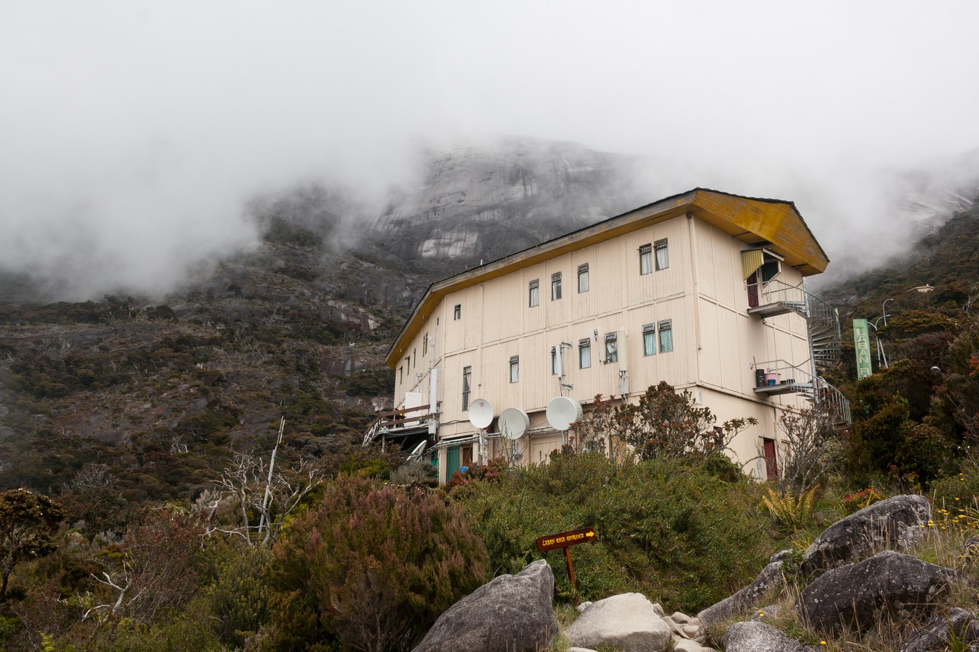 Кундасанг, Laban Rata