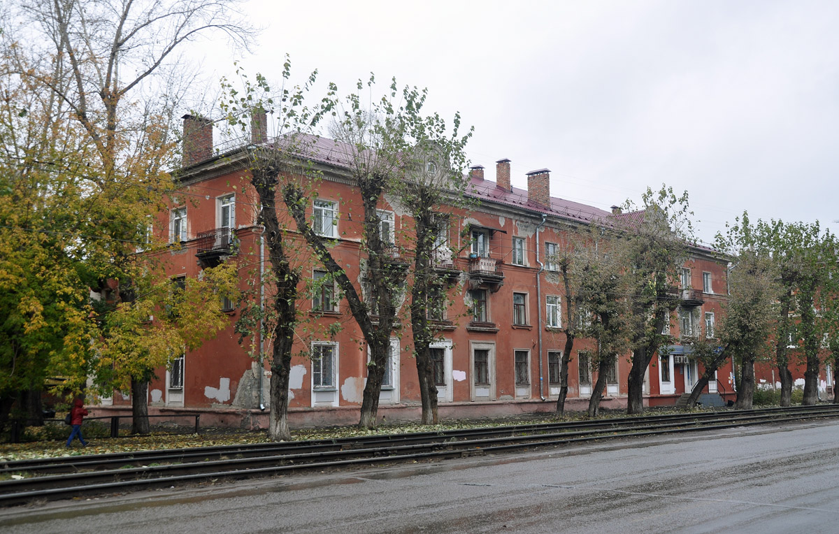 Omsk, Улица Серова, 14