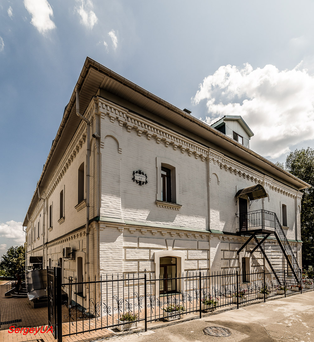 Киев, Лаврская улица, 9 корп. 60