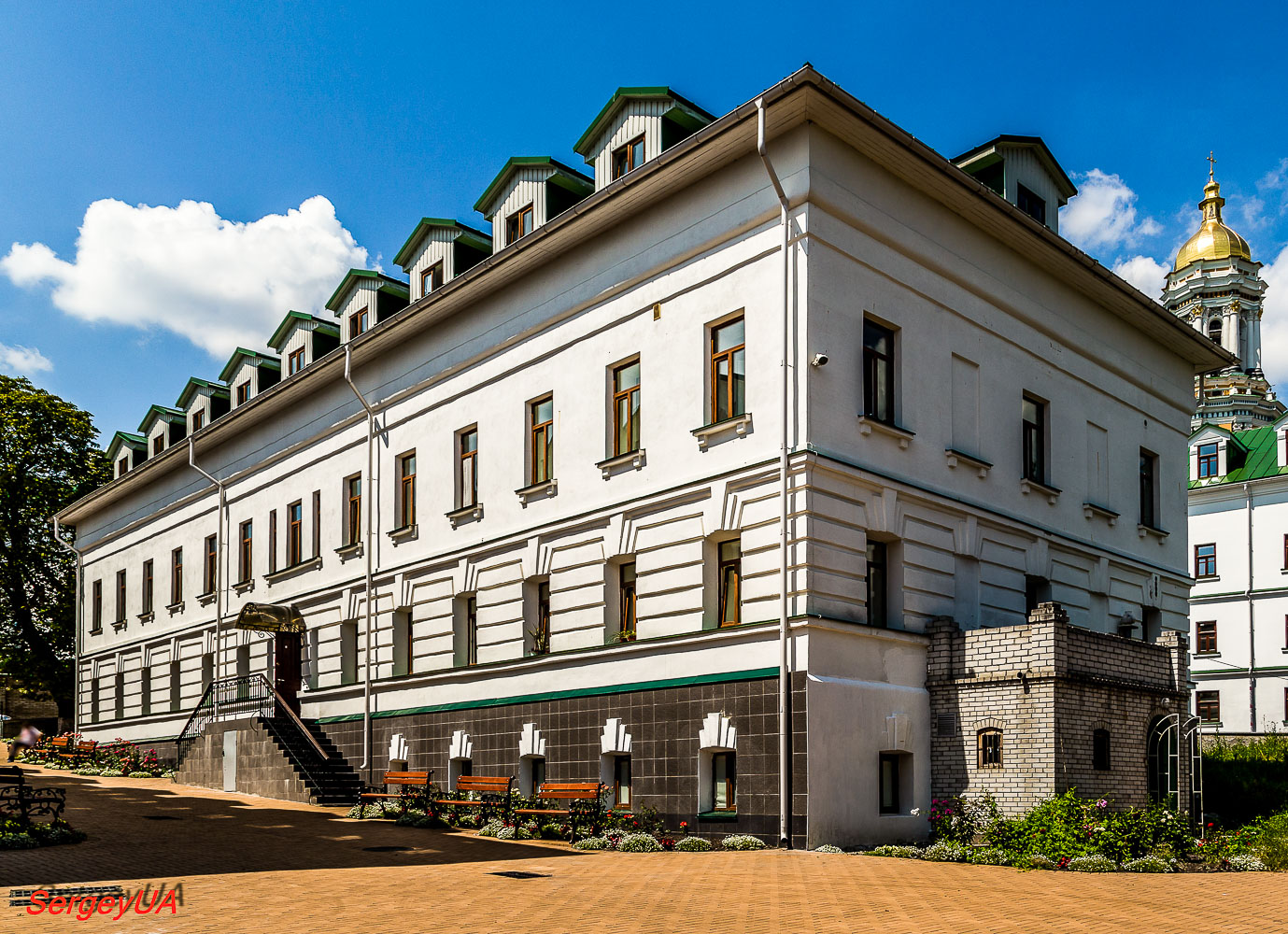 Киев, Лаврская улица, 9 корп. 55