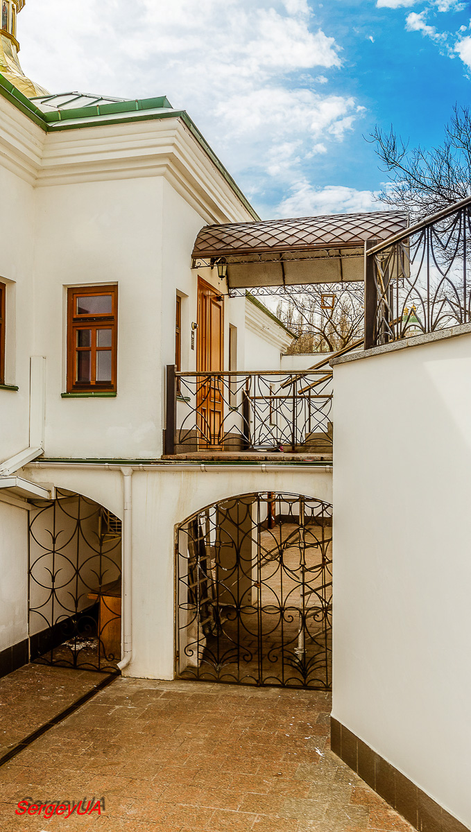 Киев, Лаврская улица, 9 корп. 41