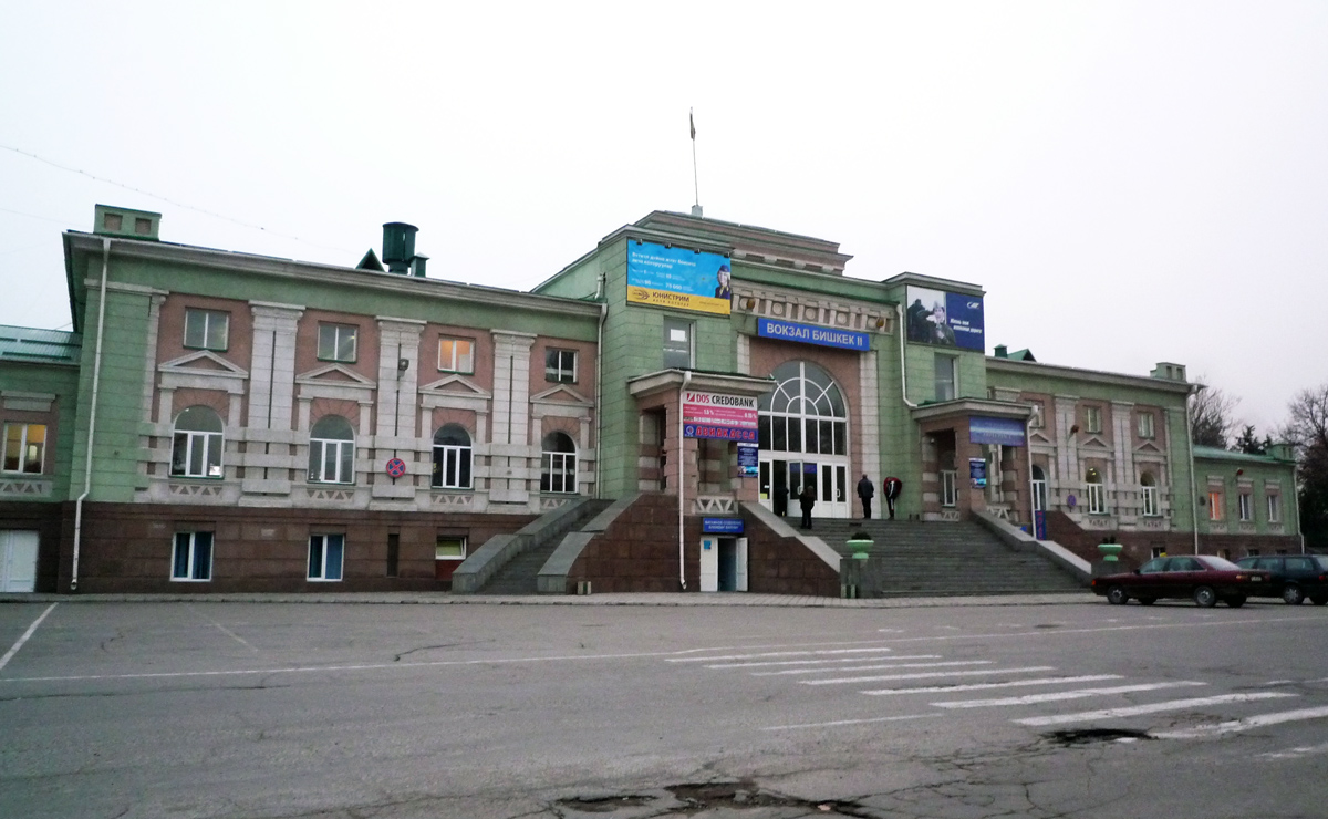 Бишкек, Бульвар Эркиндик, 1