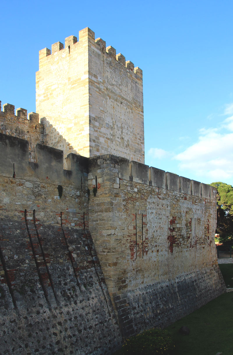 Лиссабон, Rua de Santa Cruz do Castelo