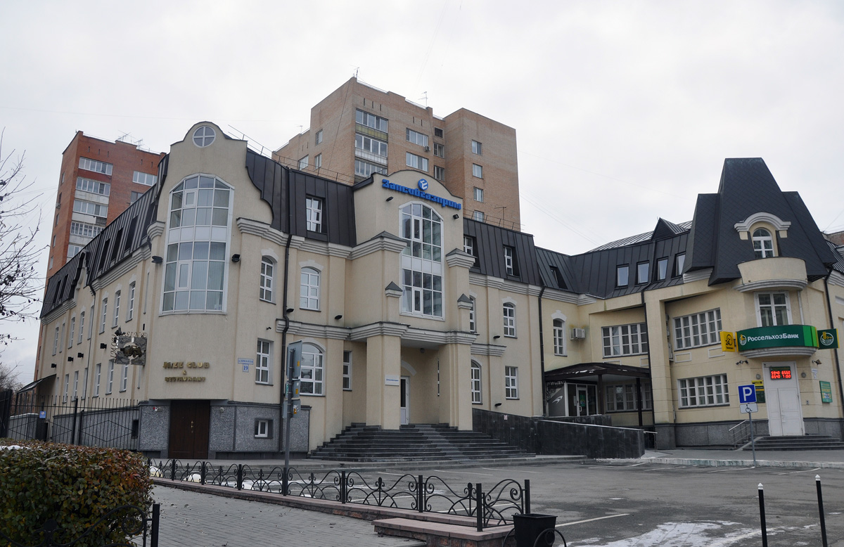 Тюмень, Первомайская улица, 19; Первомайская улица, 21