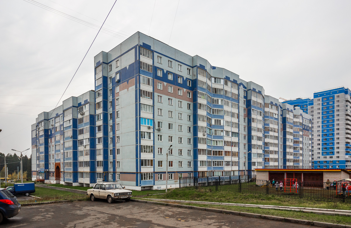 Ижевск, Улица 40 лет Победы, 140