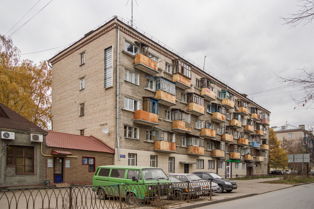 Казань, Октябрьская улица, 1