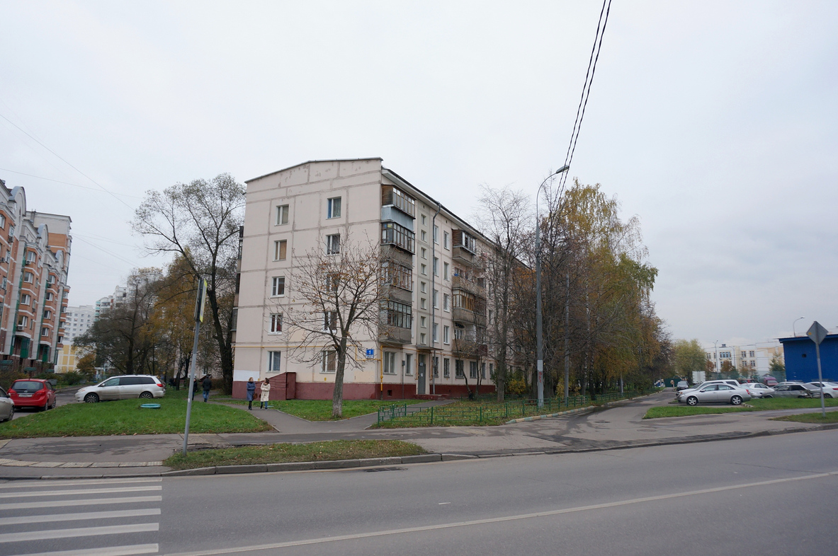 Москва, Ливенская улица, 1